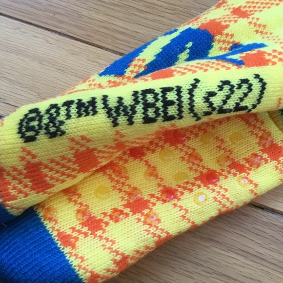 Warner Bros Looney Tunes Tasmanian Devil Sherpa Lined No Slip Cabin Socks - Picture 7 of 9